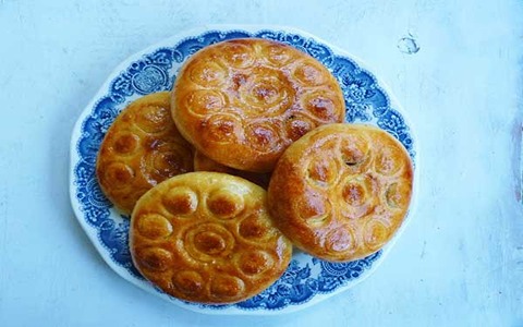 تصویر 3 از قیمت خرید کلوچه گردویی نظری + فروش ویژه